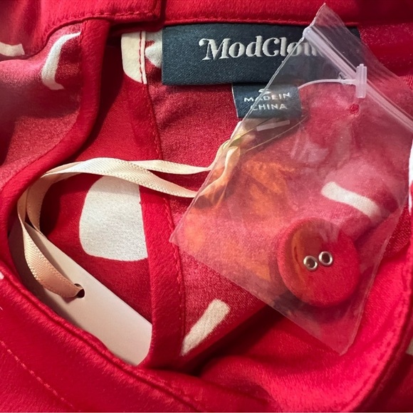 ModCloth cherry and heart red dress - Picture 7 of 9